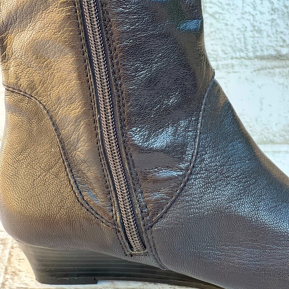 Calvin Klein brand new women’s boots, size 7.5 US - Picture 5 of 11